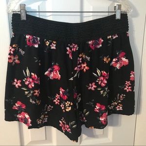 eye candy Shorts - NWOT Soft black floral shorts Size 2X eye candy Shorts - NWOT Soft black floral shorts Size 2X